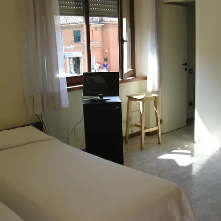 מלון I Cugini קסטלפידרדו