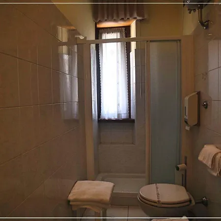 מלון I Cugini 3*